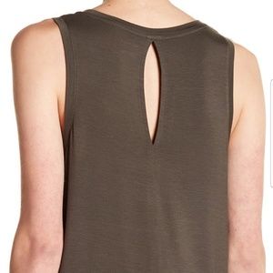 Halogen Peek-A-Boo Top. Size L.